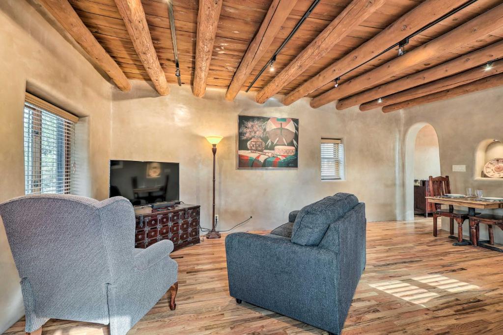 Sweet Santa Fe Home Close to Plaza and Railyard