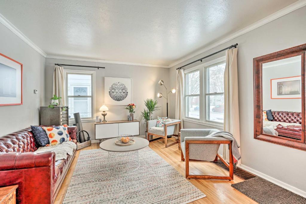 Cozy Minneapolis Cottage Less Than 4 Mi to Downtown!