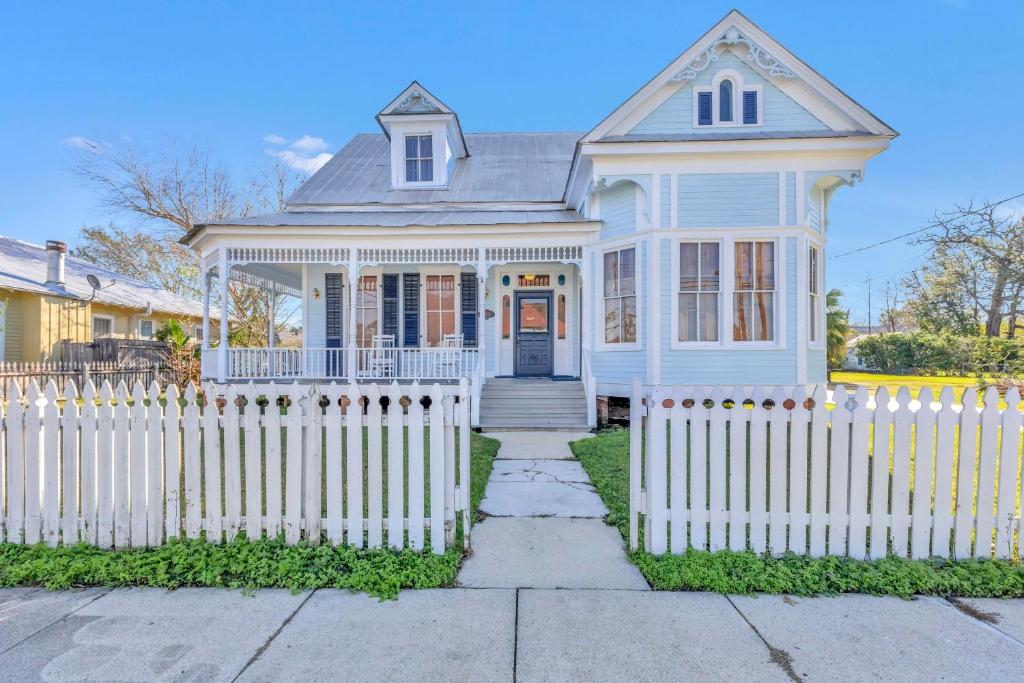 Old Patin Mansion - 13 mins to downtown Lafayette (Breaux Bridge)