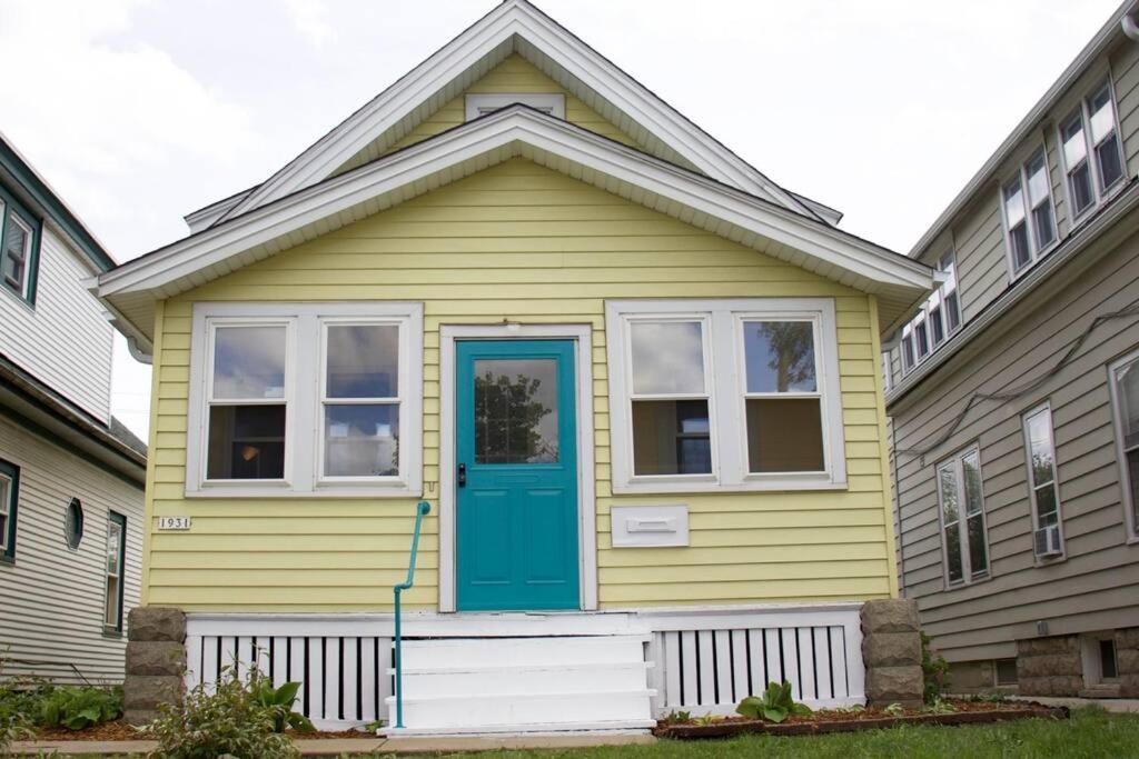Cute yellow 2-BR bungalow w/free garage