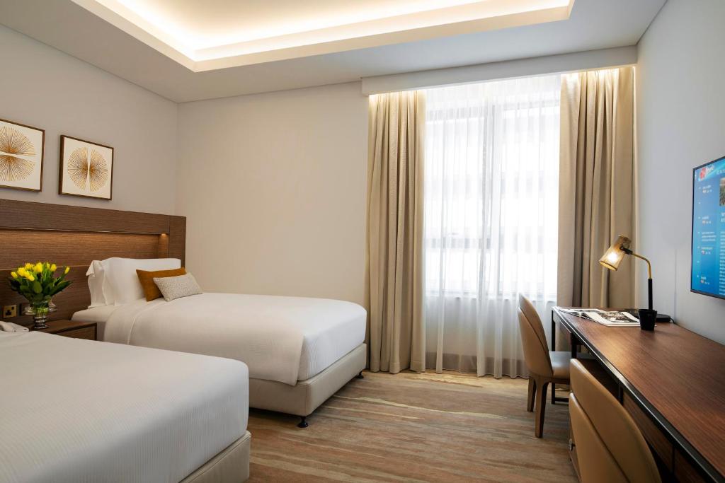 Al Jaddaf Rotana Suite Hotel
