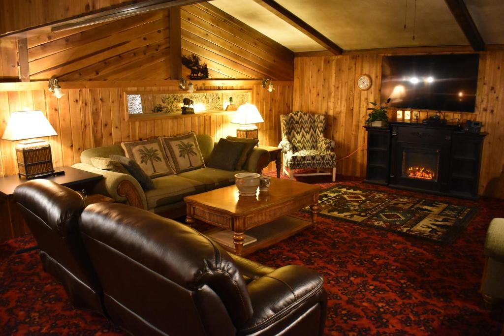 Silver Horseshoe Inn (Saint Anthony) 